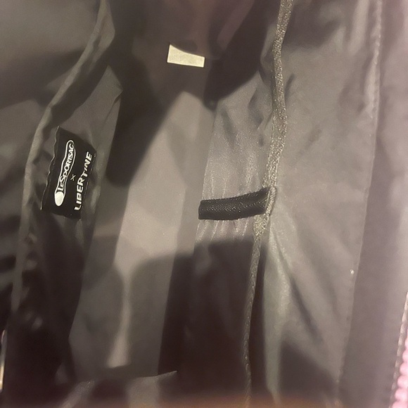 Elegant Floral Pink Shoulder Bag - Picture 13 of 13